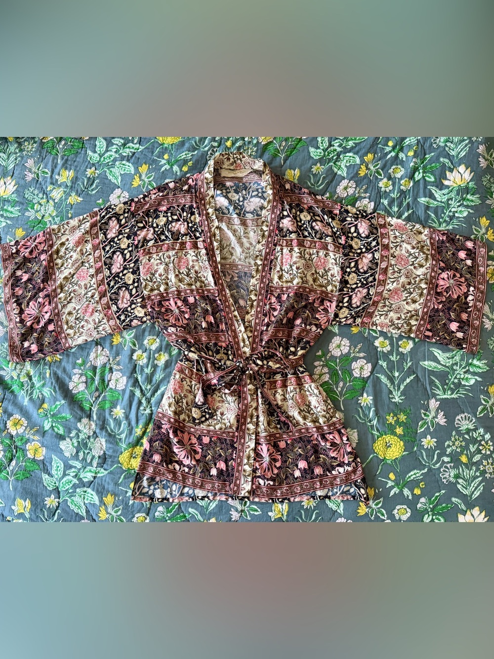 Jen’s Pirate Booty Baroque Gilded Kimono |
Baroque Oscuro | Size S